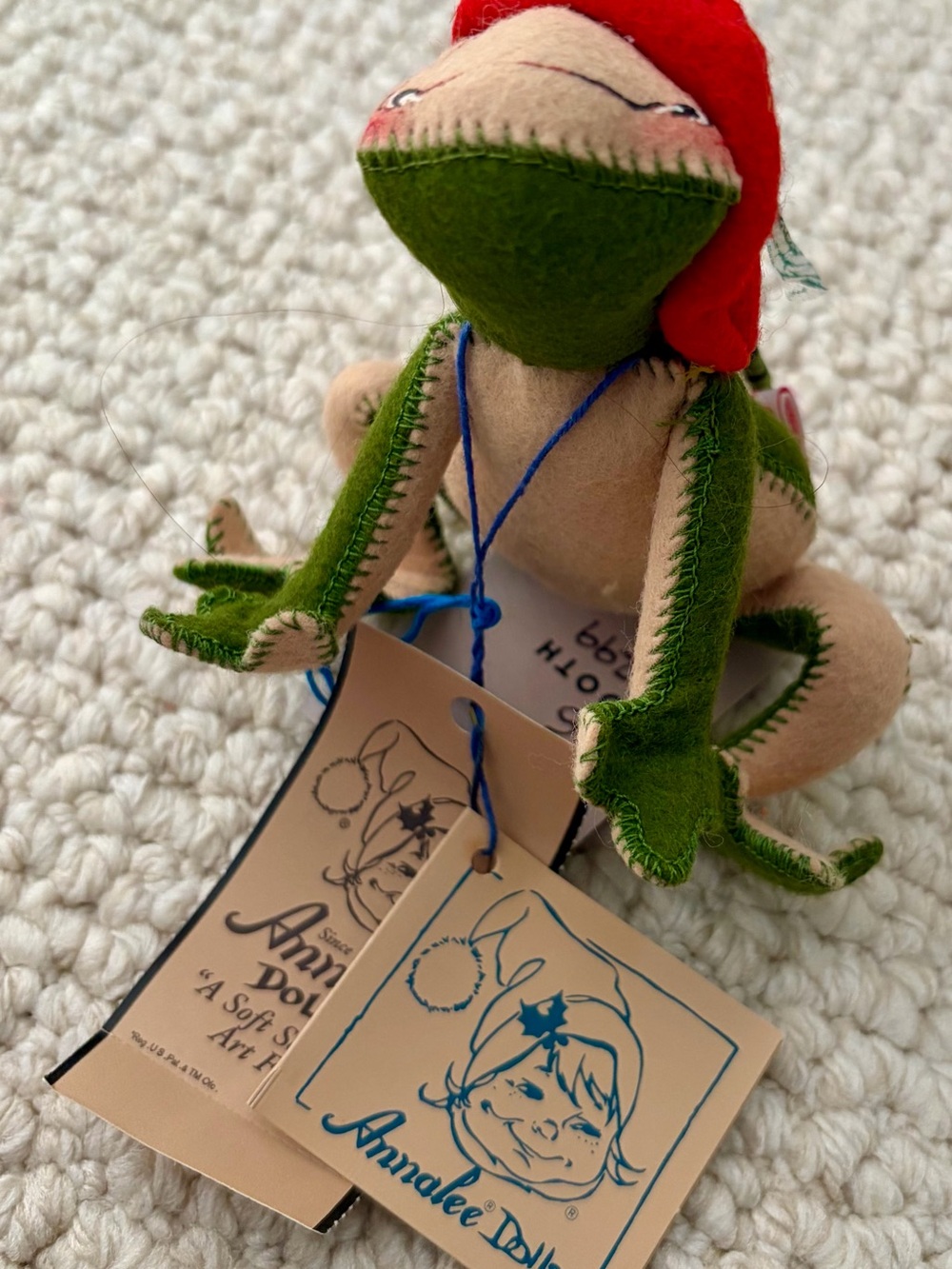 Annalee Green and Red Felt Frog Doll